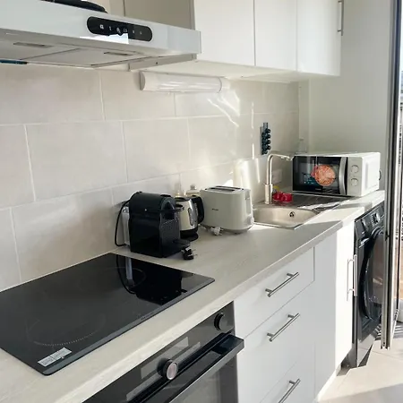 Apartamento 10 Min Palais Sunny Terrace Wi-fi Ac *
